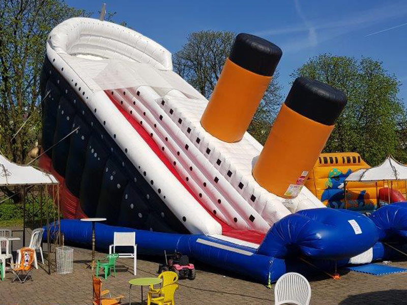 XXXXL Titanic Riesenrutsche XXXXL Titanic Riesenrutsche