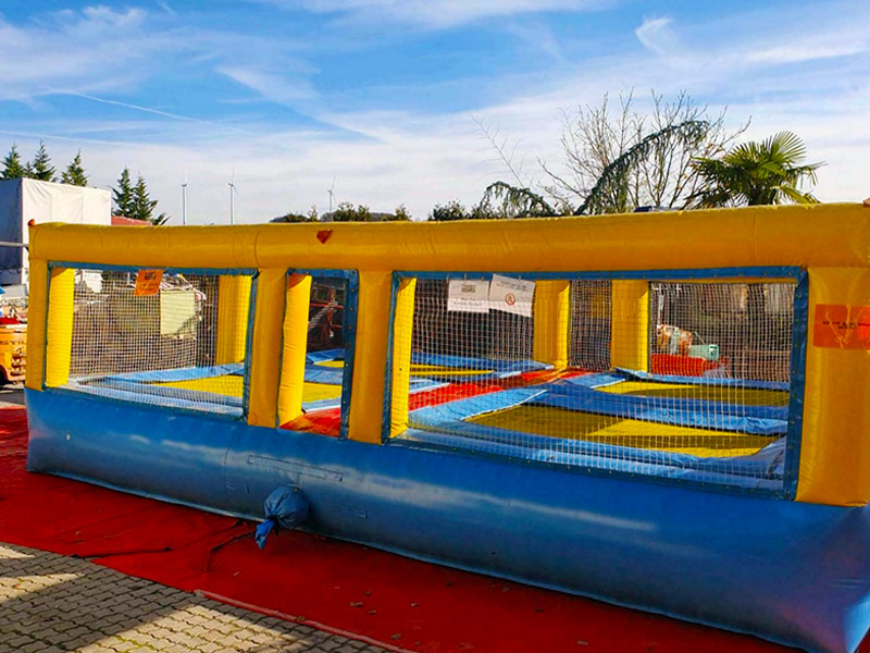 4er-Trampolin-Anlage, aufblasbar 4er-Trampolin-Anlage, aufblasbar