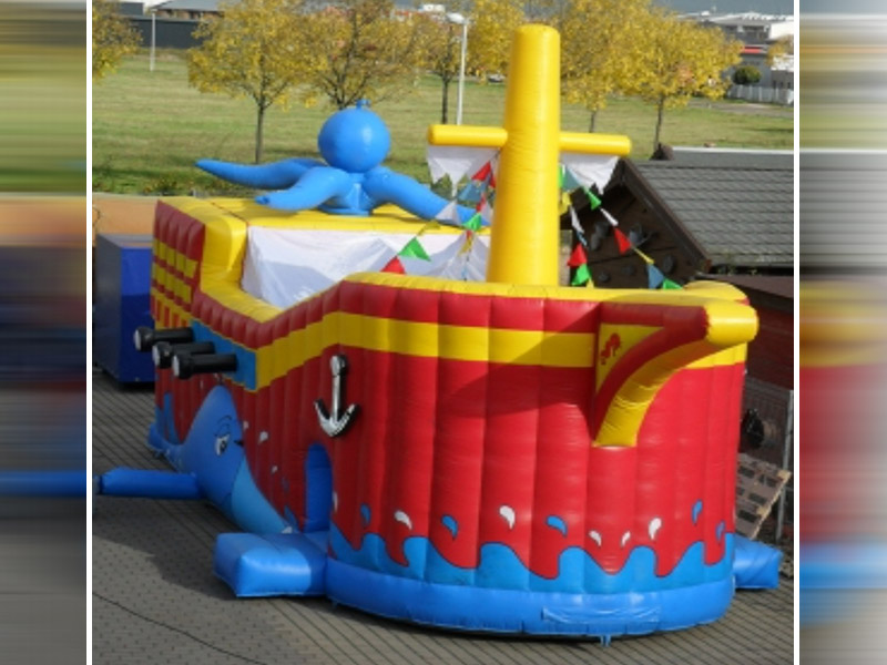 Riesen Oktopus Piratenschiff